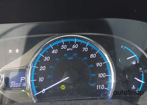 2014 Toyota Sienna Xle V6 8 Passenger from USA, damaged, VIN 5TDYK3DC0ES440355